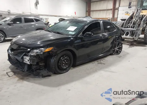 2020 Toyota Camry Se z USA, uszkodzony, nr VIN 4T1G11AK4LU360320